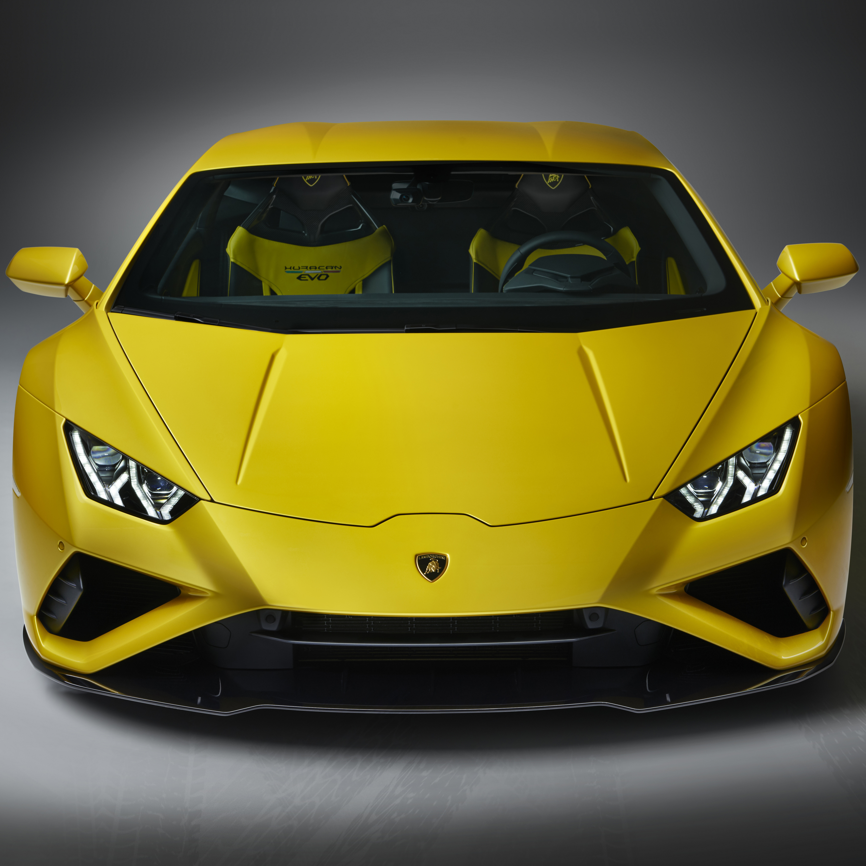 Lamborghini Huracan желтая