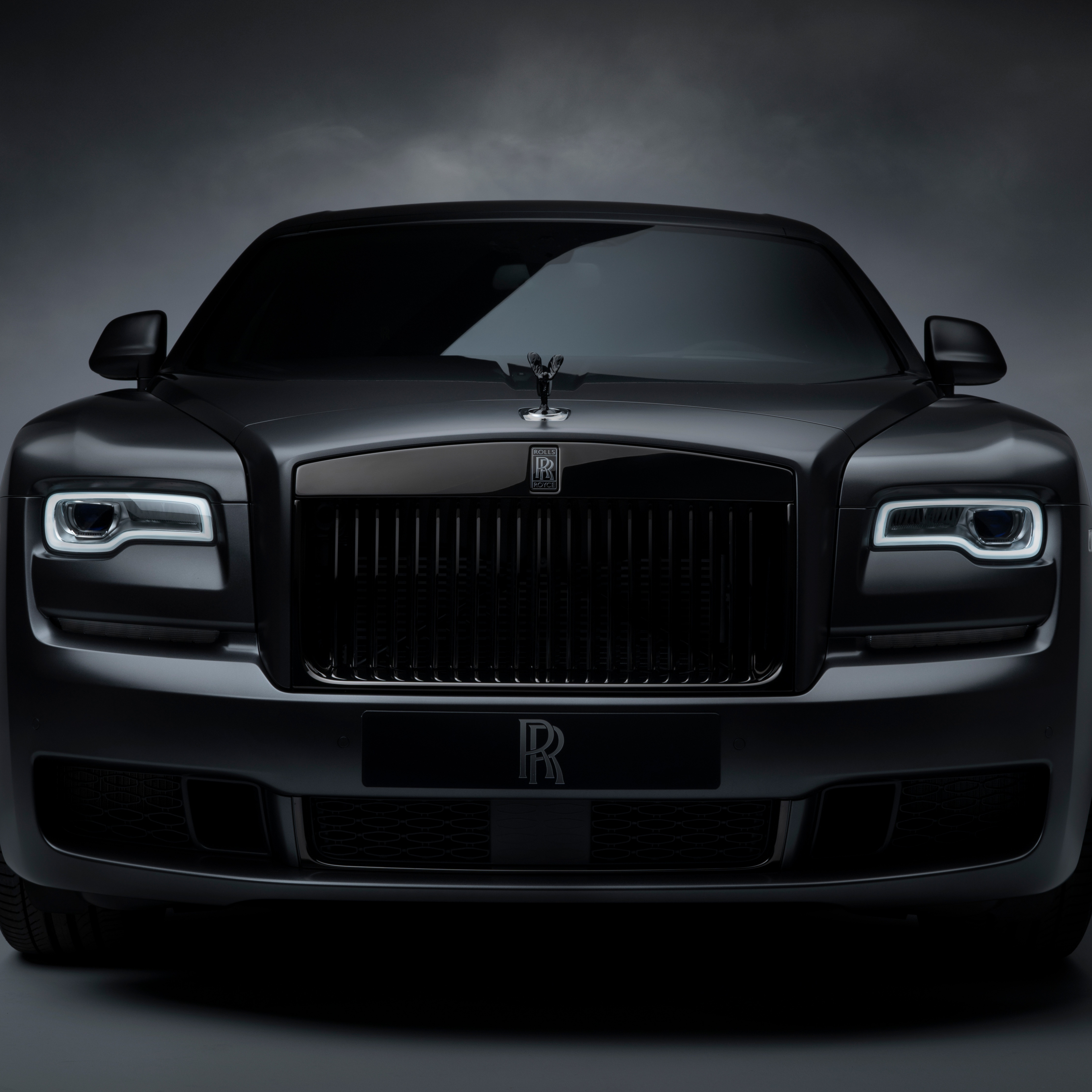 Песня черный ролс ролс. Rolls Royce Ghost 2020. Rolls Royce Ghost Black. Rolls Royce Ghost Black badge 2021. Rolls Royce Ghost 2020 черный.