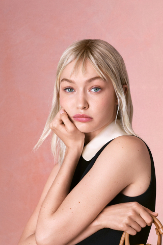 Gigi Hadid, blonde, pretty model, 2023, 240x320 wallpaper