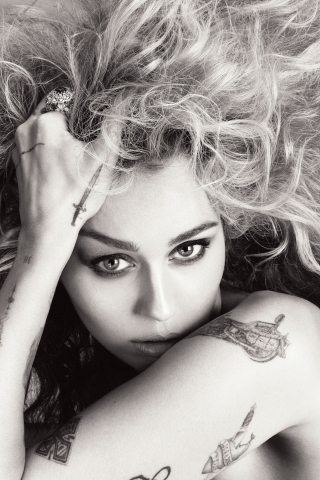BW, Miley Cyrus, beautiful singer, 2023, 240x320 wallpaper