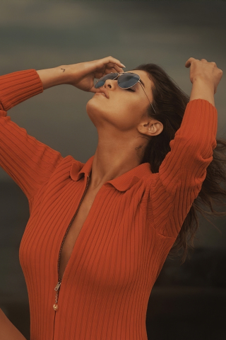 Selena Gomez, beautiful, goggles, 240x320 wallpaper