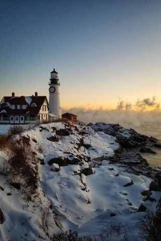 Lighthouse, coast, winter, 240x320 wallpaper