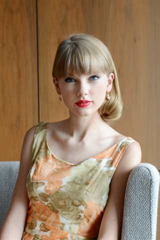 Beautiful woman, blonde, Taylor Swift, 240x320 wallpaper