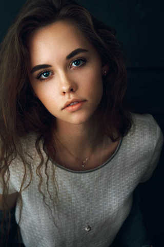 Cute, teen model, brunette, 240x320 wallpaper