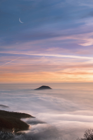 Mountain peak, sunset, sea of clouds, 240x320 wallpaper