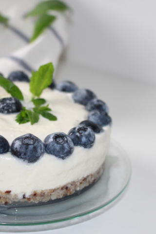 Cake, baking, blueberry, 240x320 wallpaper