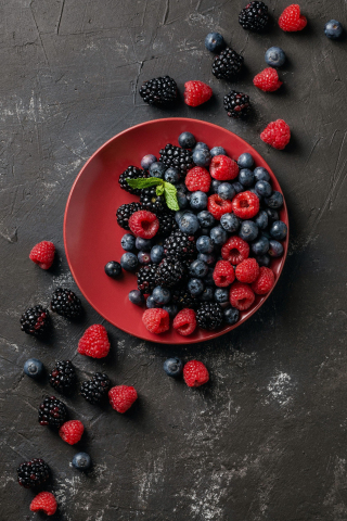Berries, delicious fruits, 240x320 wallpaper