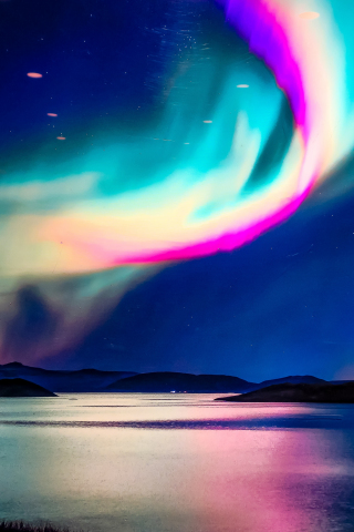 Iceland, Northern Lights, 240x320 wallpaper