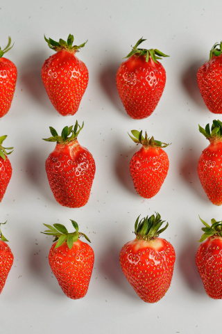 Strawberries, berries, arranged, minimalism, 240x320 wallpaper