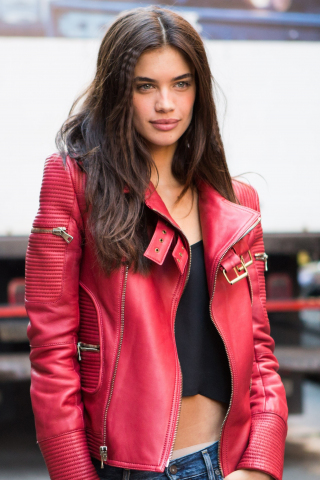 Sara Sampaio, red jacket, celebrity, 240x320 wallpaper