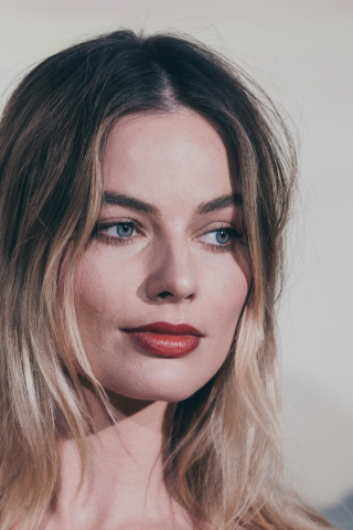 Pretty eyes, Margot Robbie, 2019, 240x320 wallpaper