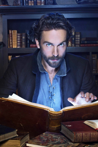 Tom Mison, Sleepy hollow, reading book, actor, tv series, library, 240x320 wallpaper