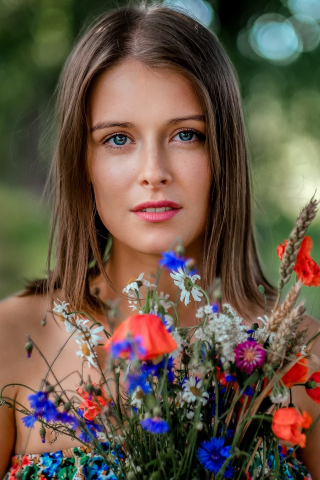 Beautiful eyes, girl model, flowers, 240x320 wallpaper