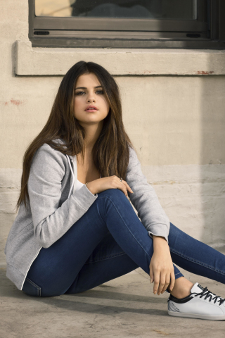 Selena Gomez, blue jeans, actress, 2018, 240x320 wallpaper