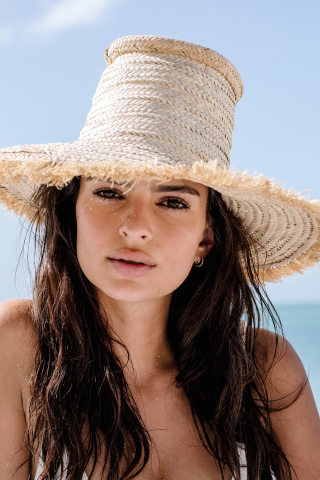Emily Ratajkowski, straw hat, at beach, 240x320 wallpaper
