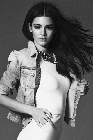 Kendall Jenner, monochrome, supermodel, 240x320 wallpaper
