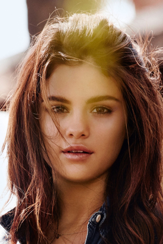 Selena Gomez, brunette and beautiful, singer, 240x320 wallpaper