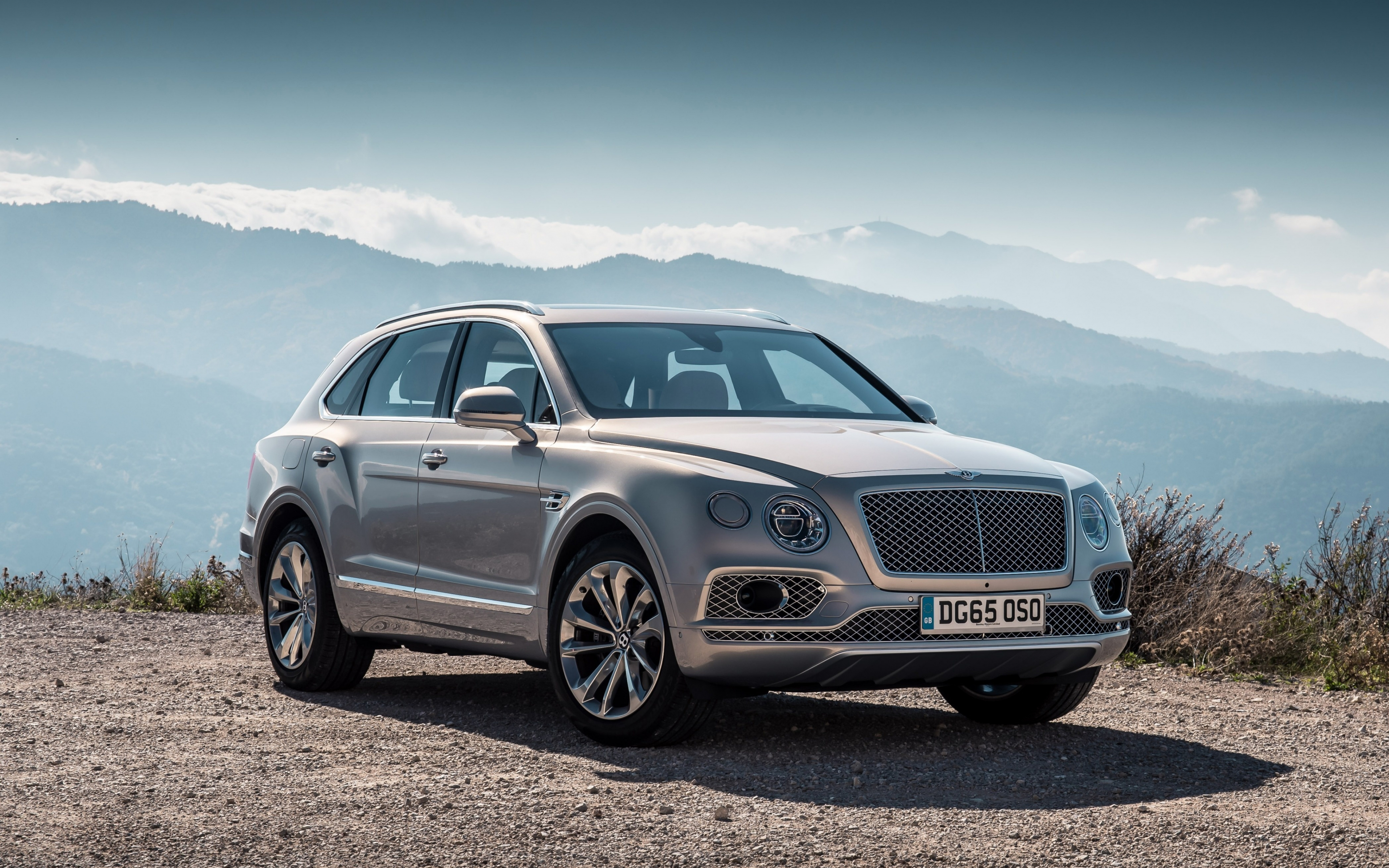 Bentley Bentayga EWB Price, Images, Mileage, Reviews, Specs