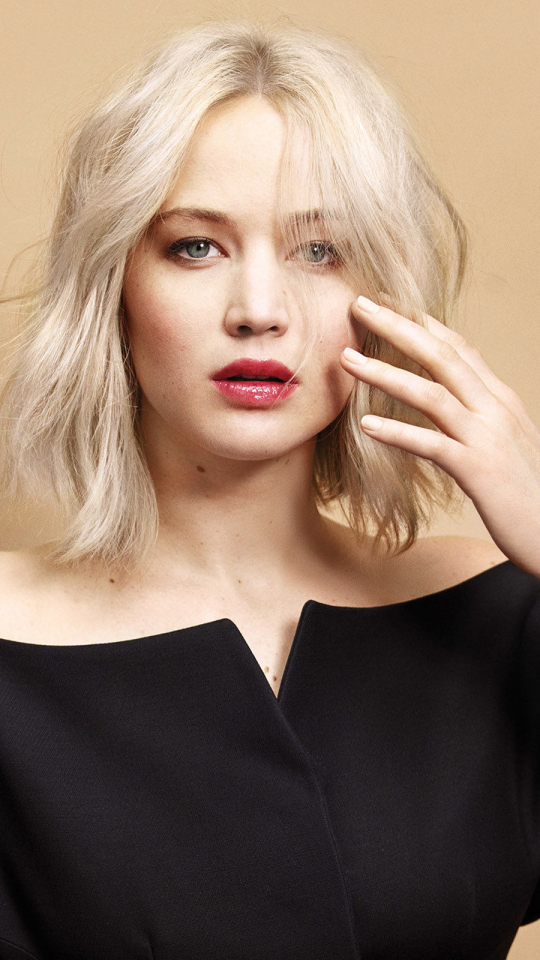 Download Wallpaper 540x960 Jennifer Lawrence Red Lips Short Hair Beautiful Samsung Galaxy S4 0582