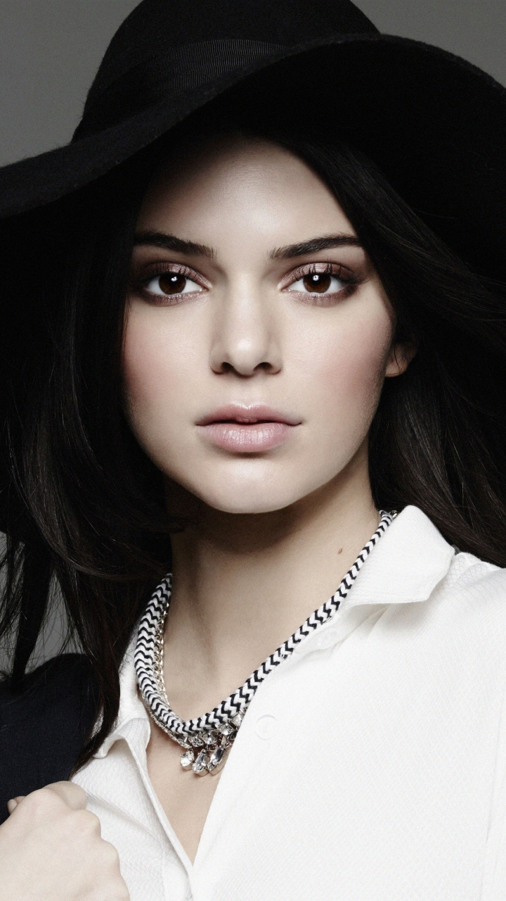 Download wallpaper 720x1280 kendall jenner, black big hat, celebrity