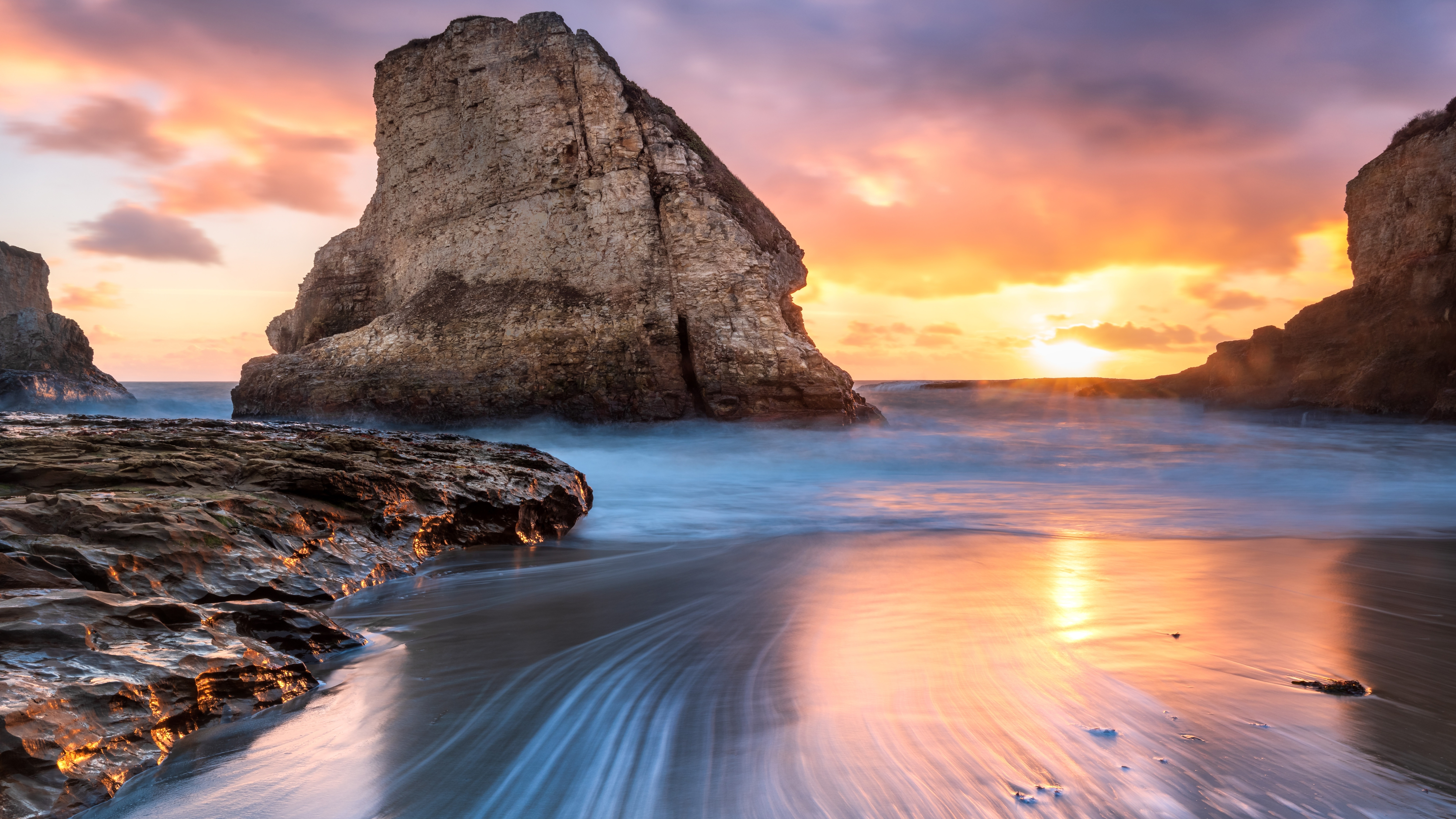 Ultra quality. Море скалы закат. Красивая природа картинки фото. Рассвет на море. Океан пляж.