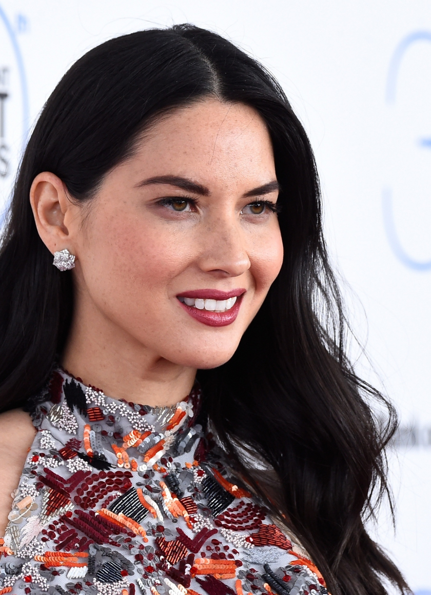 Download wallpaper 840x1160 celebrity, beautiful, olivia munn, 2019 ...