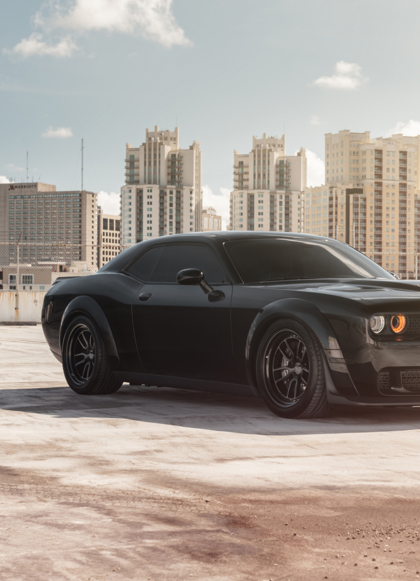 Dodge Challenger srt8 черный матовый