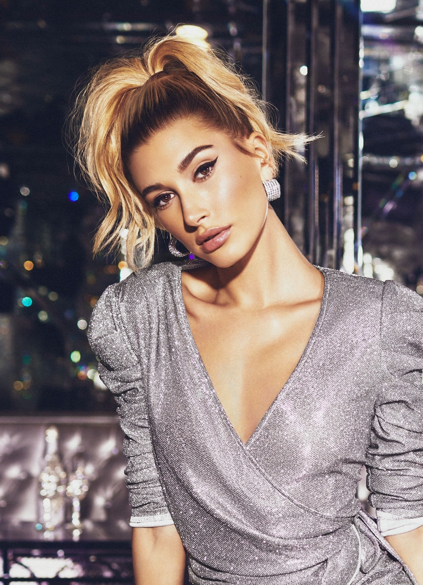 Download 840x1160 Wallpaper Hailey Baldwin Shining Dress