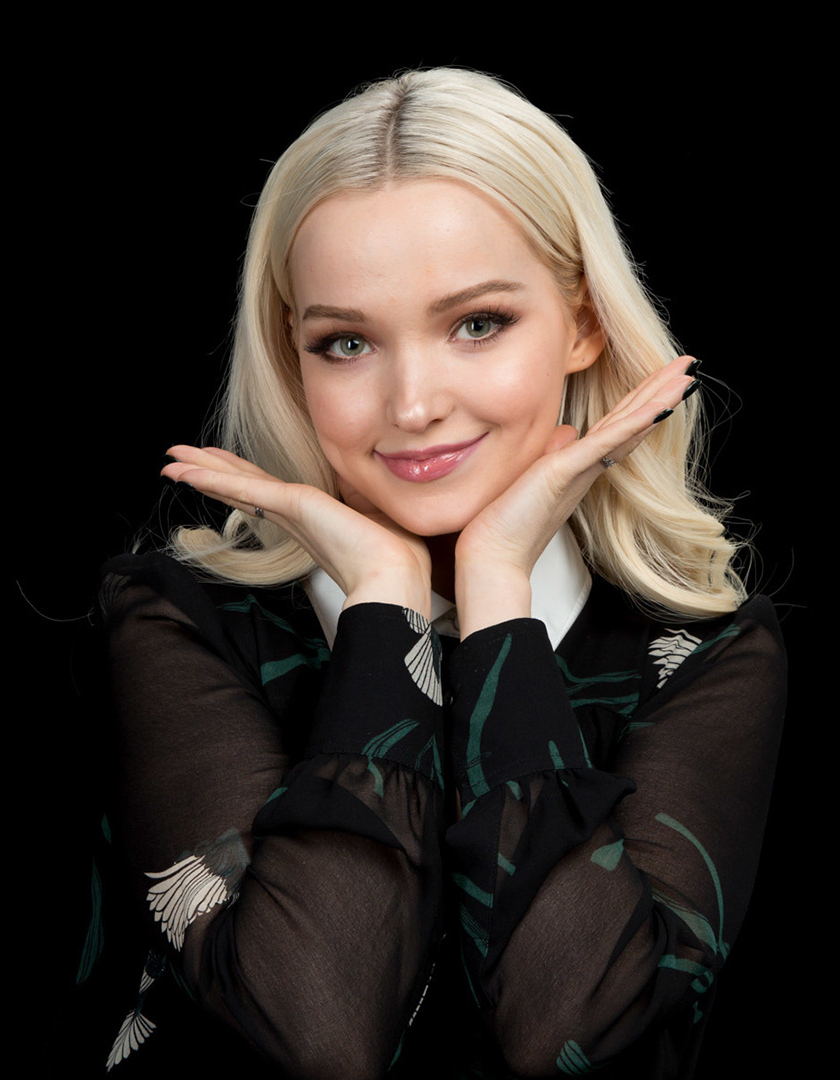 Download wallpaper 840x1160 actress, smile, dove cameron, iphone 4, iphone  4s, ipod touch, 840x1160 hd background, 5240