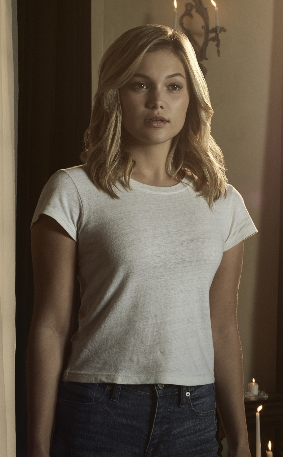 Download wallpaper 950x1534 cloak & dagger, hot, olivia holt, actress,  2018, iphone, 950x1534 hd background, 8778