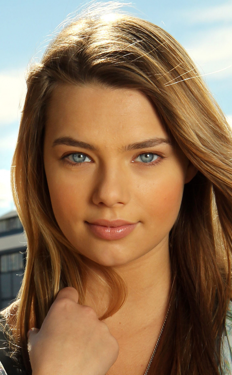 Who is Indiana Evans? Heres Everything You Need to Know