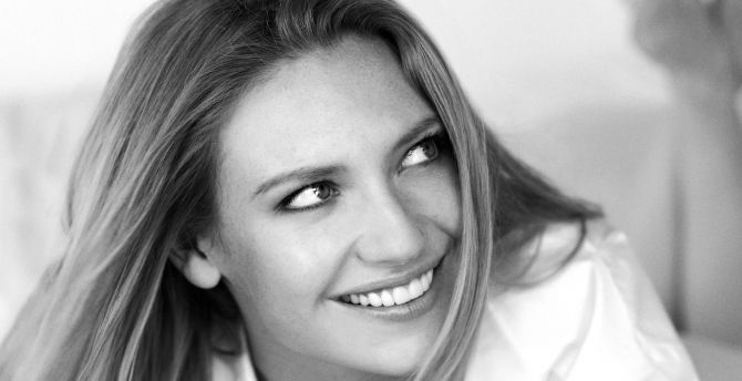 Black and white, Anna Torv, smile wallpaper