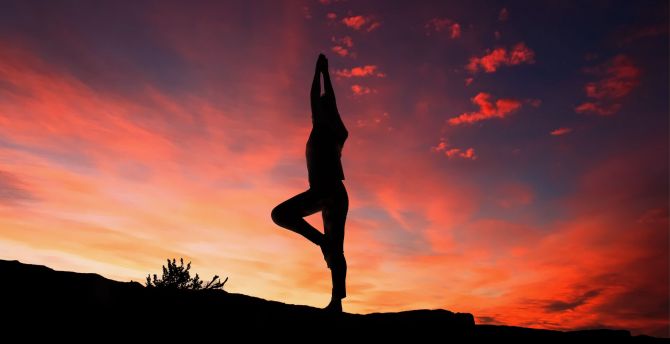 Yoga, silhouette, sunset wallpaper