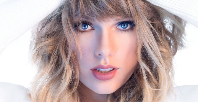 Desktop Wallpaper Taylor Swift Blue Eyes 2019 Hd Image