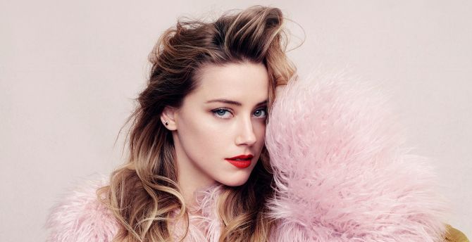 Beautiful actress, Amber Heard, blue eyes wallpaper