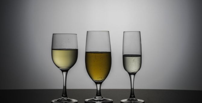3 wine glasses, drinks, alcohol wallpaper