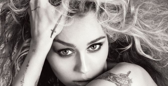 BW, Miley Cyrus, beautiful singer, 2023 wallpaper