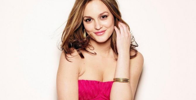 Hot and beautiful, smile, Leighton Meester wallpaper