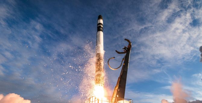 Rocket launch, smoke, sky, clouds wallpaper