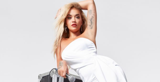 Pretty singer, Rita Ora, white dress wallpaper