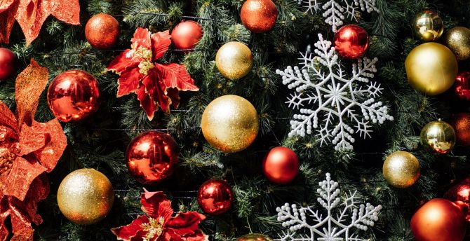 Christmas 2021, decoration ornaments, balls, leaves, snowflakes wallpaper