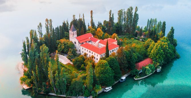 Island, aerial view, lake, castle wallpaper