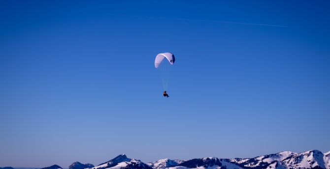 Paragliding, mountains, blue sky wallpaper