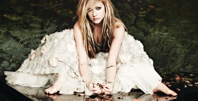 Avril Lavigne, celebrity, singer, 2018 wallpaper