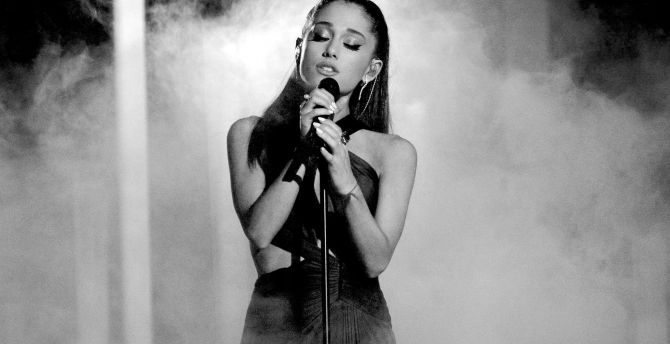 Monochrome, live, performance, singer, Ariana Grande wallpaper