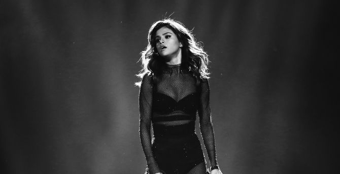 Selena Gomez, performance, on stage, monochrome wallpaper