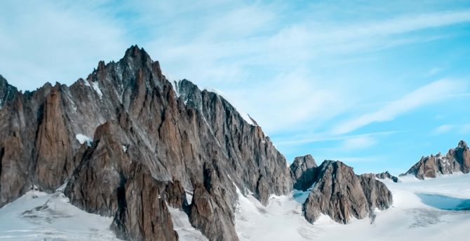 Winter, glacier, rocky cliffs wallpaper