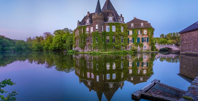 Castle, lake, old architecture, reflections wallpaper