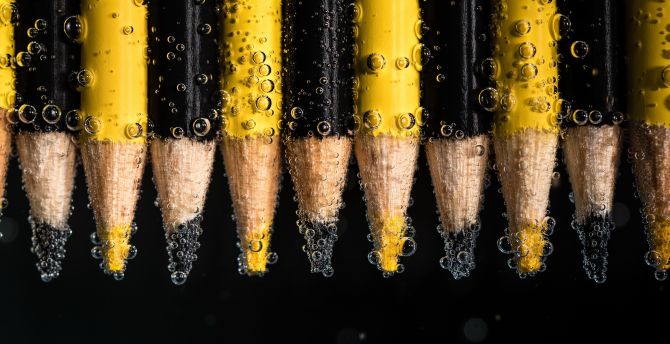 Yellow-back pencils, underwater, bubbles wallpaper