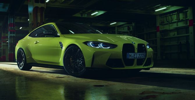 Green BMW M4 Competition X Alcantara, 2023 wallpaper